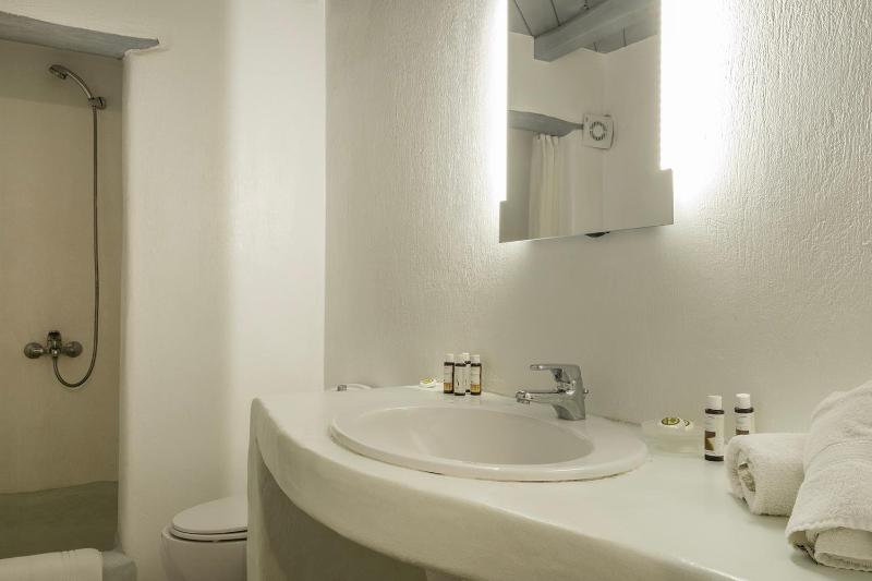 Junior Suite with Sea View image 3