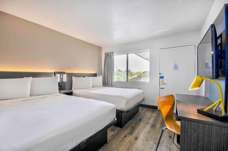 Motel 6-Austin TX - North - image 5