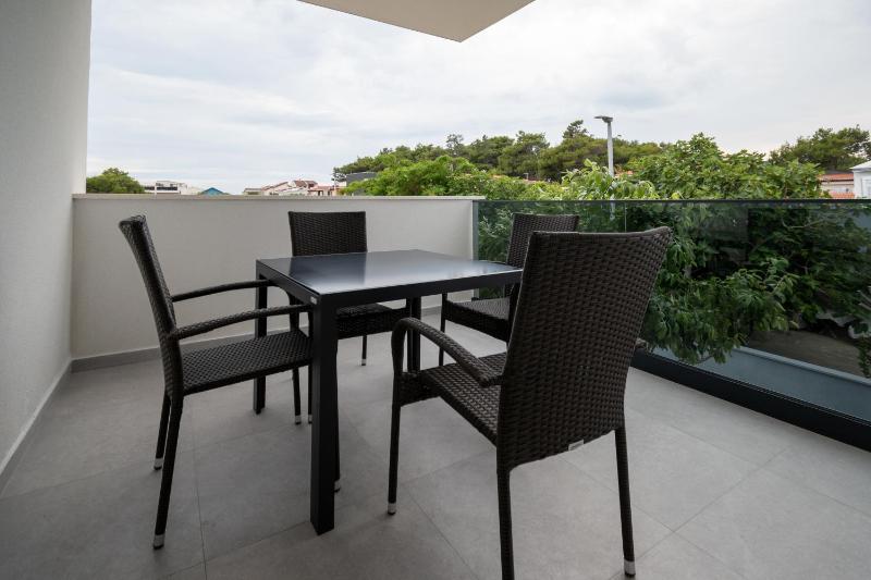 Apartments with parking space Vir - 12692 - image 18