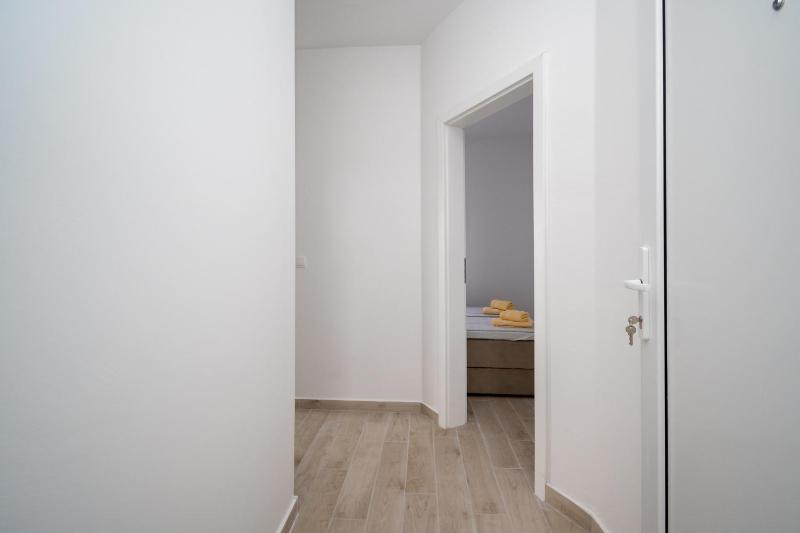 Apartments with parking space Vir - 12692 - image 33