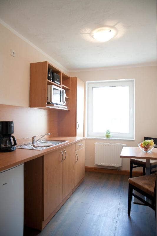 Apartment (4 Adults) image 4