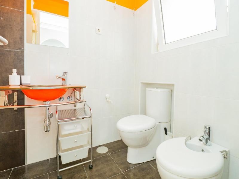 Cubo's Fuengirola Leisure Port - image 3