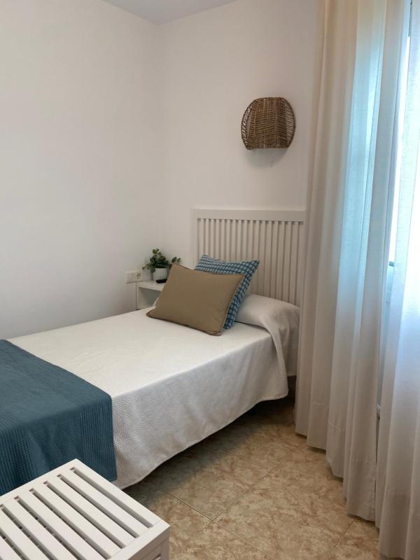 Basic Single Room image 1