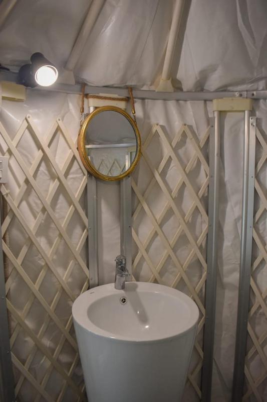 Roomy Yurts Gulmit Hunza - image 16