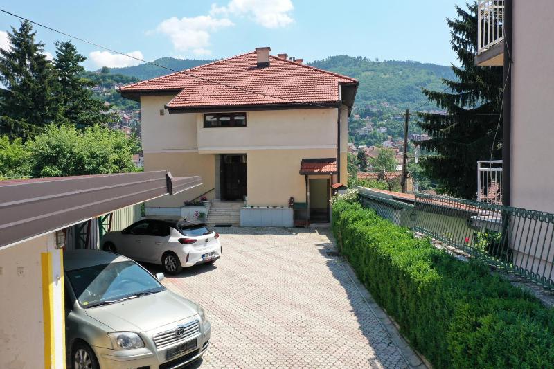 Standard Apartment image 4