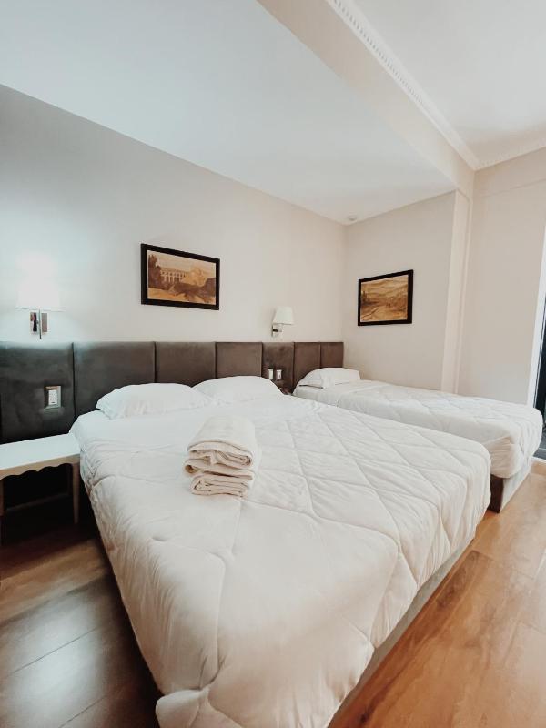 Comfort Triple Room image 4