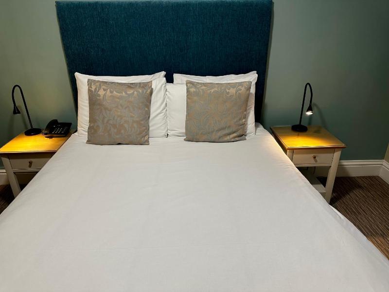 Classic King Room  image 2