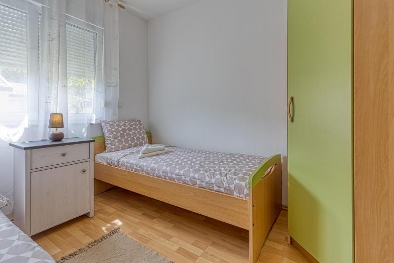 Mara - image 12