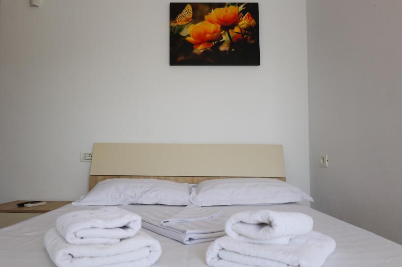 Double Room with Balcony image 1
