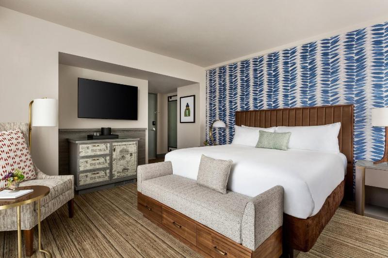 King Room image 1