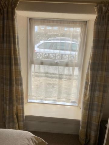 Single Room image 4