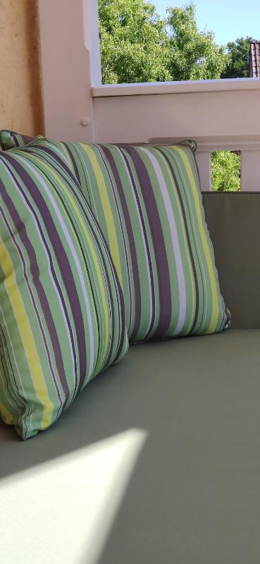 King Room with Balcony image 2