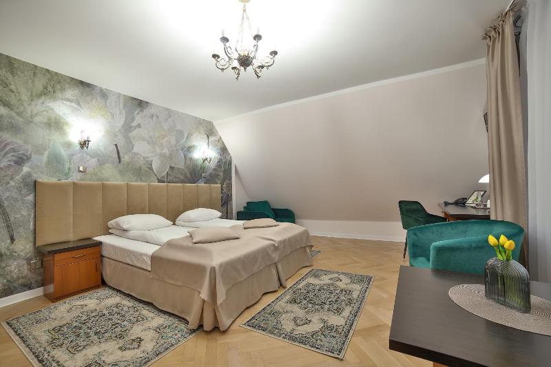 Superior Double Room image 2