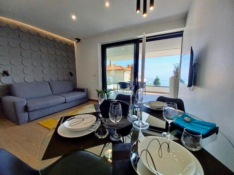 Aparthotel Villa V with heated pool parking and breakfast - image 22