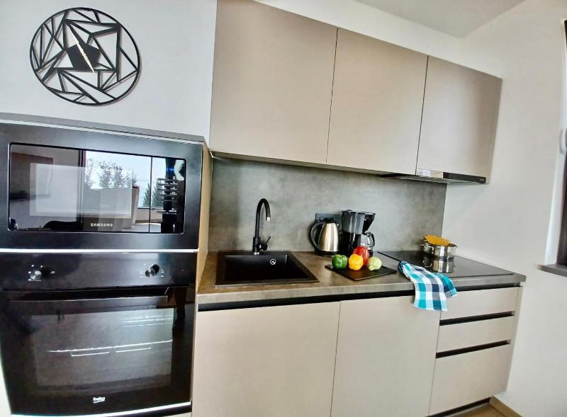 Aparthotel Villa V with heated pool parking and breakfast - image 19