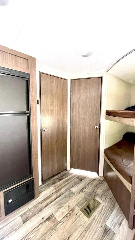 Mobile Home image 3