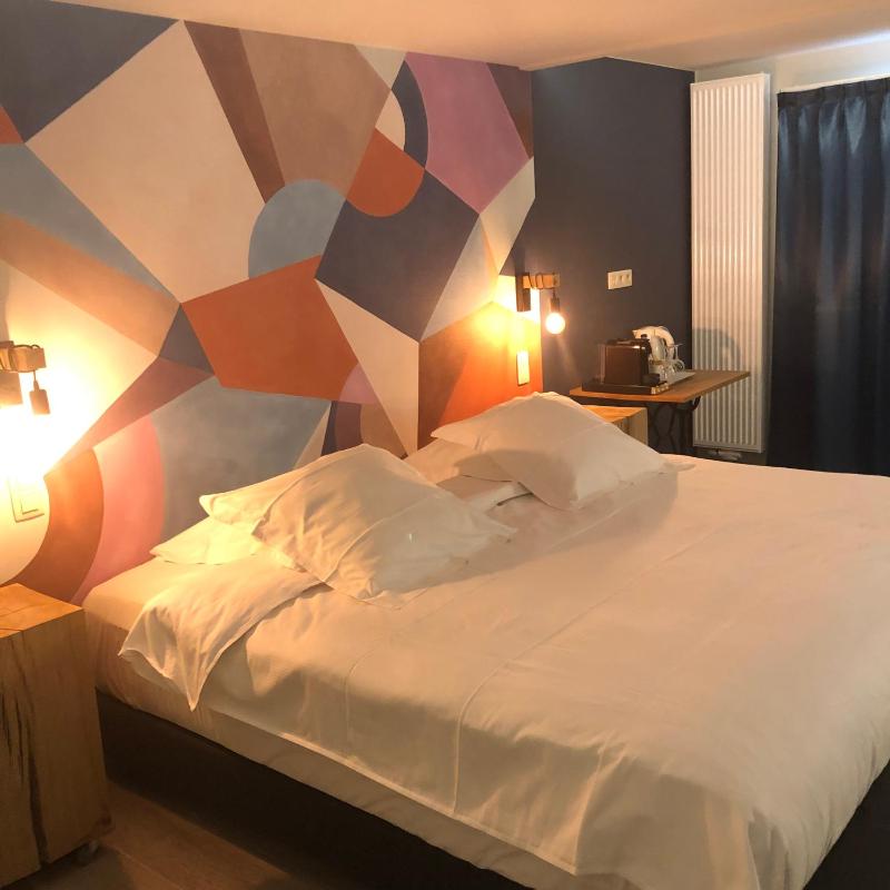 Superior King Room image 1