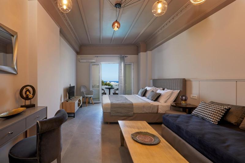 Superior Room image 4