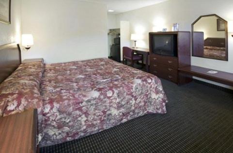 Double Room image 1
