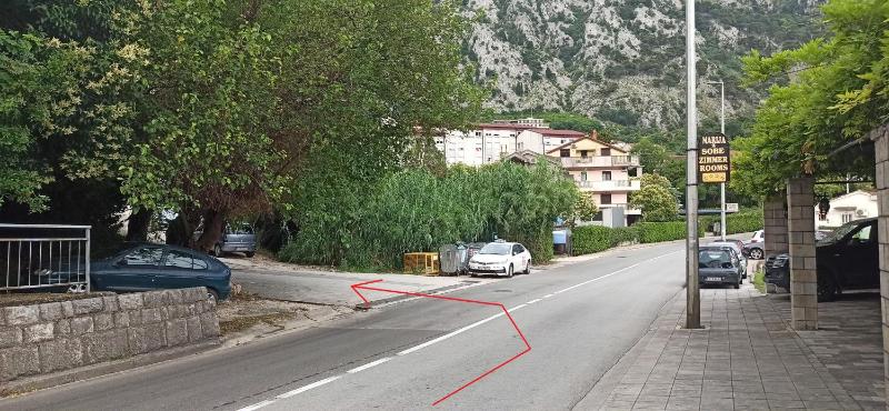 One-Bedroom Apartment image 3