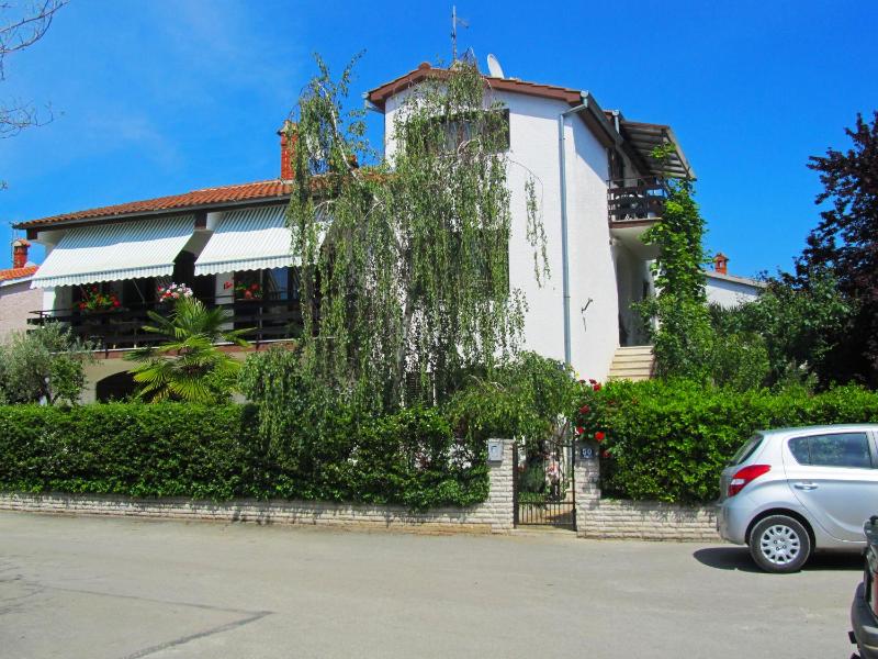 Apartments Zrinka - image 16