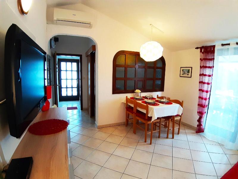 Apartments Zrinka - image 18
