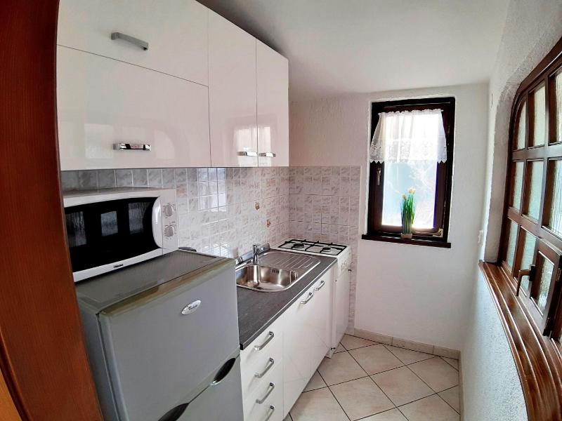Apartments Zrinka - image 19