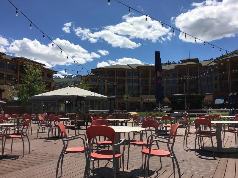 Unequalled Ski in Out Location Next to Gondola Sundial 2BR Pool Hot tubs Condo Nast Winner C107 - image 27