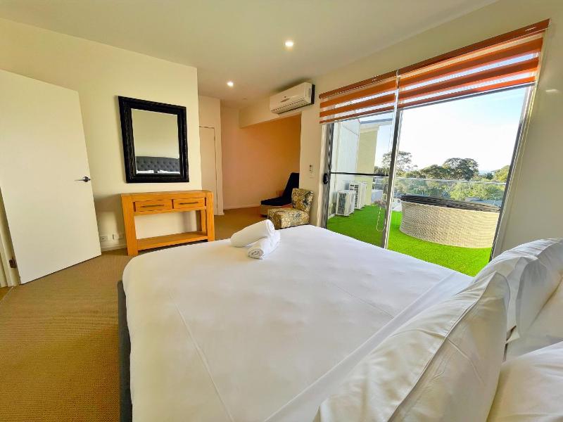 Phillip Island Towers - image 35