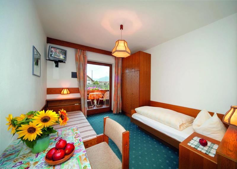 Single Room image 1