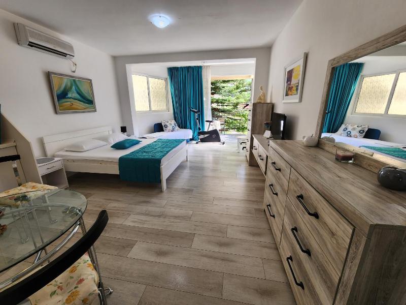 Egon Apartments - image 8