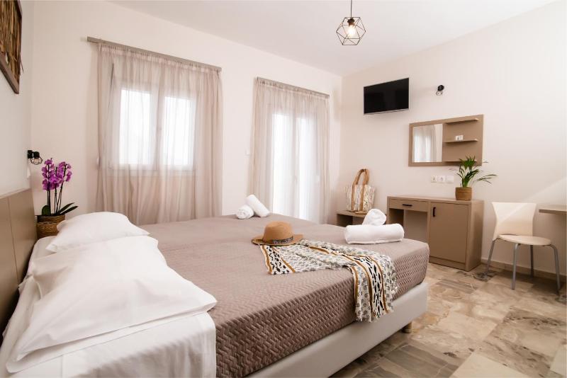 Studio with Sea View (4 Adults) image 3