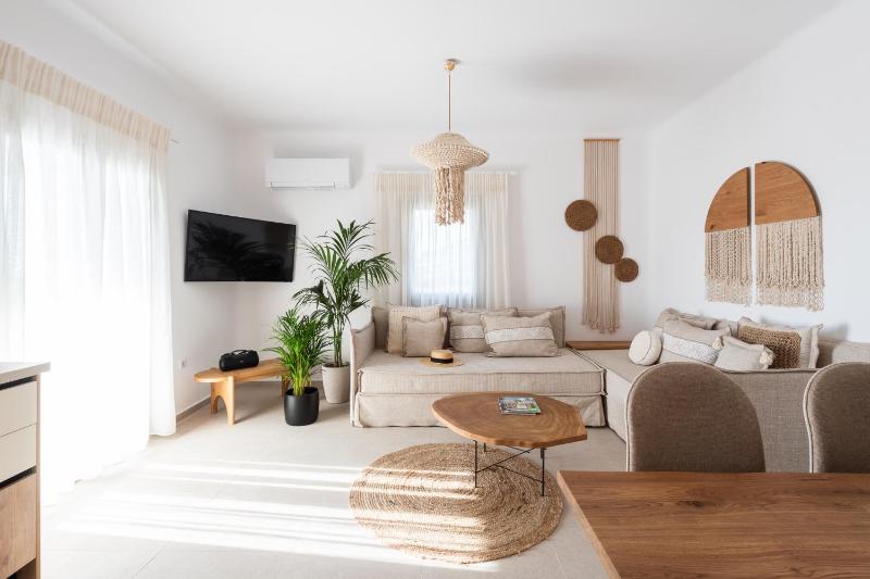Sersi Paros Villas & Suites-Member of My Villas Hospitality - image 7