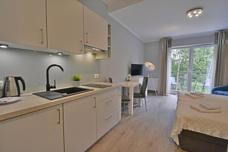 Osiedle Cesarskie Apartamenty - Parking - Apartamenty Bryza - image 16