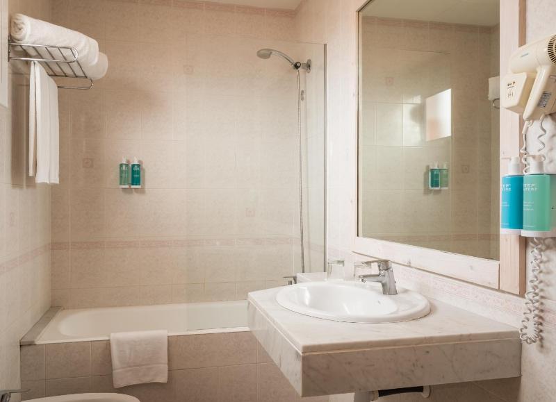 Standard Single Room image 1