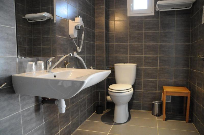 Double Room - Disability Access image 1