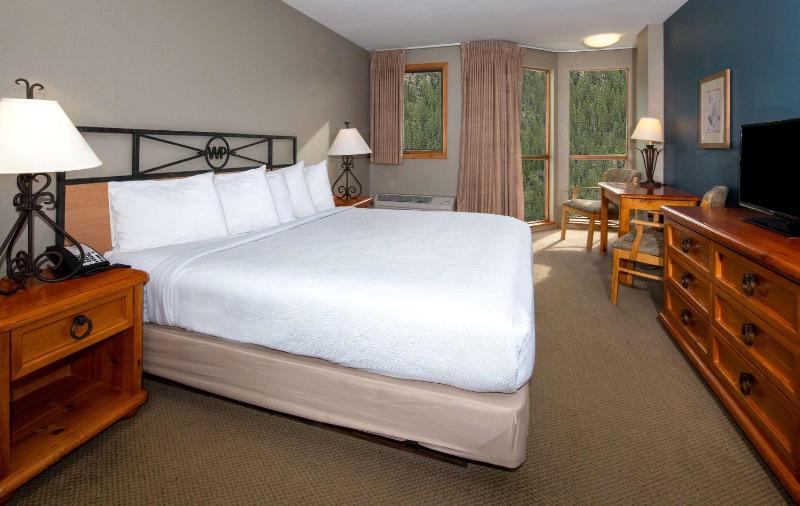 King Room - Accessible/Non-Smoking image 3