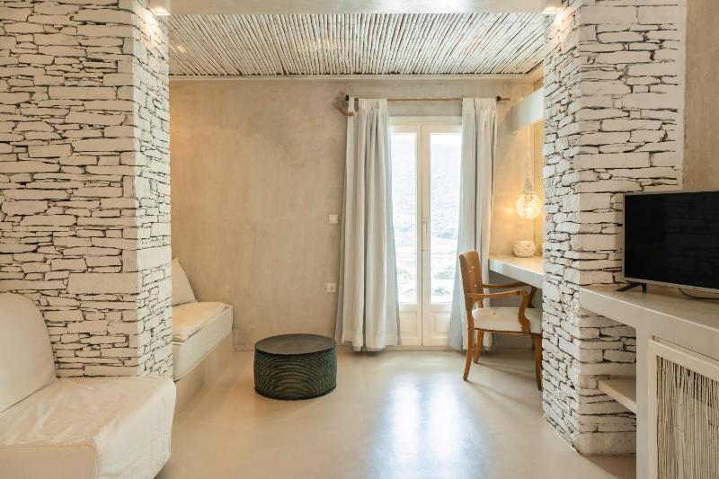 Junior Suite with Sea View image 1