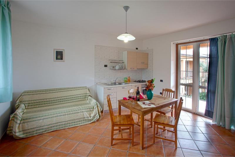 One-Bedroom Apartment image 1