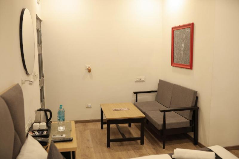 HOTEL SIGNATURE INN - image 13
