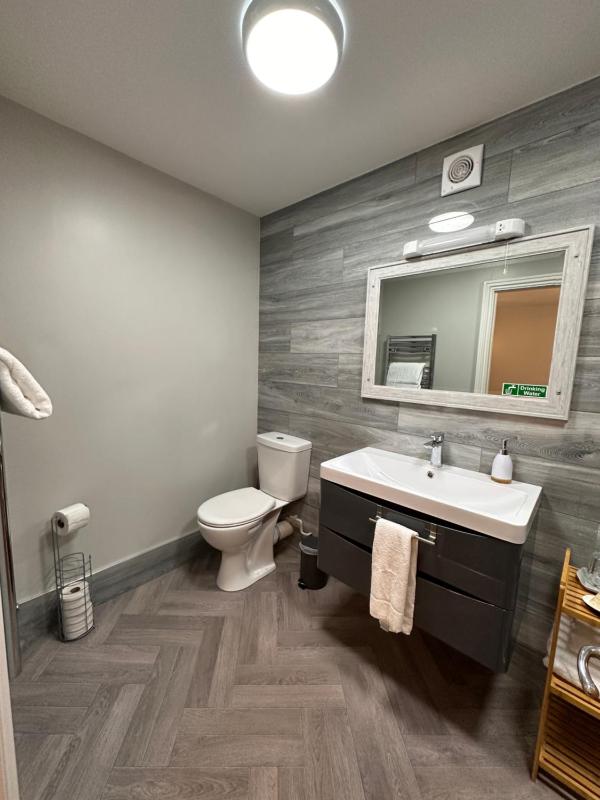 Executive Room image 2