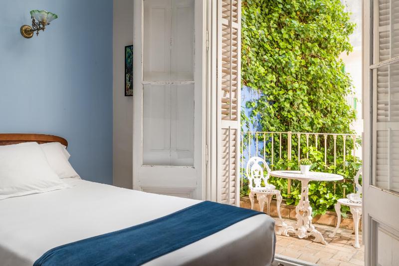 Double or Twin Room with Terrace image 4