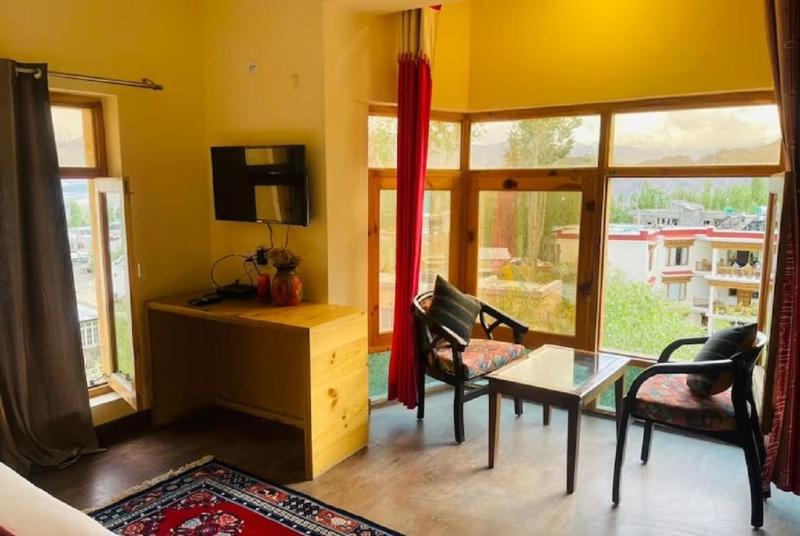 Hotel DE Suzain-Leh - image 6