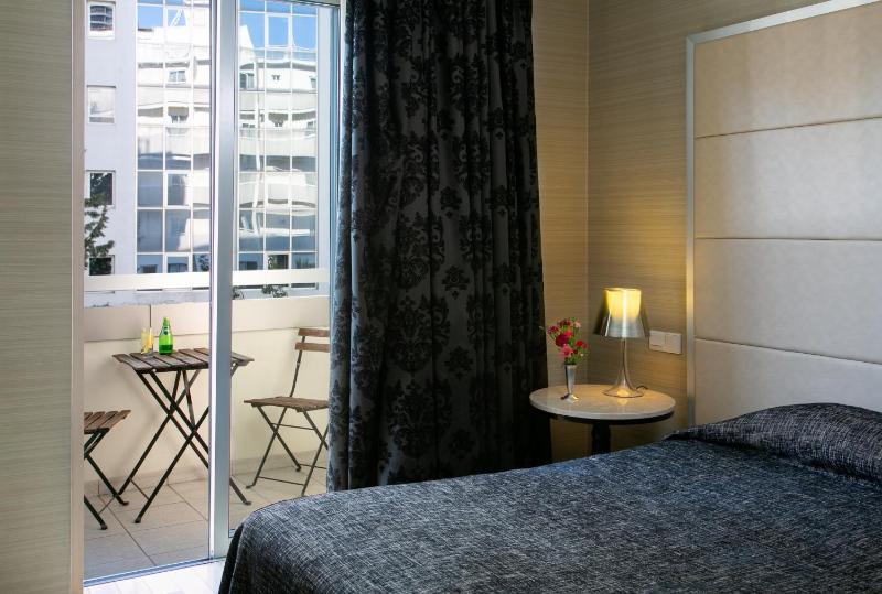 Executive Double or Twin Room image 2