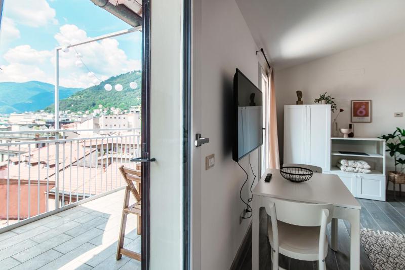 Bonanomi Como by Quokka 360 - Rooftop Terrace with Duomo View - image 28