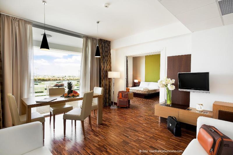 Superior Suite image 1
