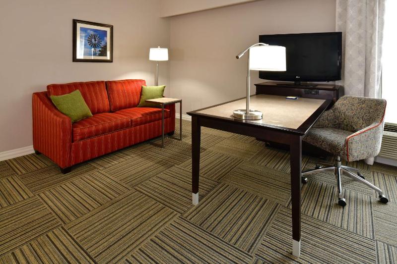 Hampton Inn & Suites Fredericksburg - image 26