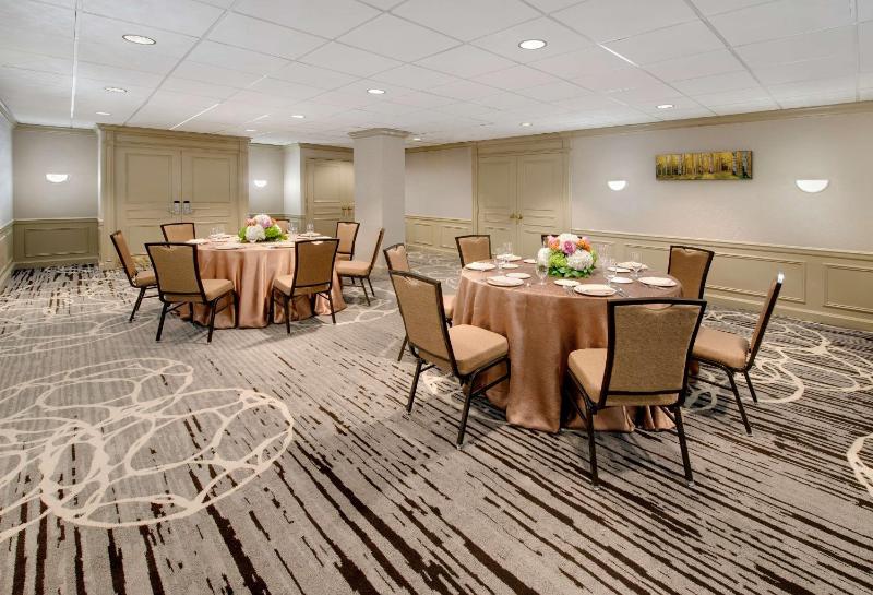 Hilton Houston Post Oak by the Galleria - image 43