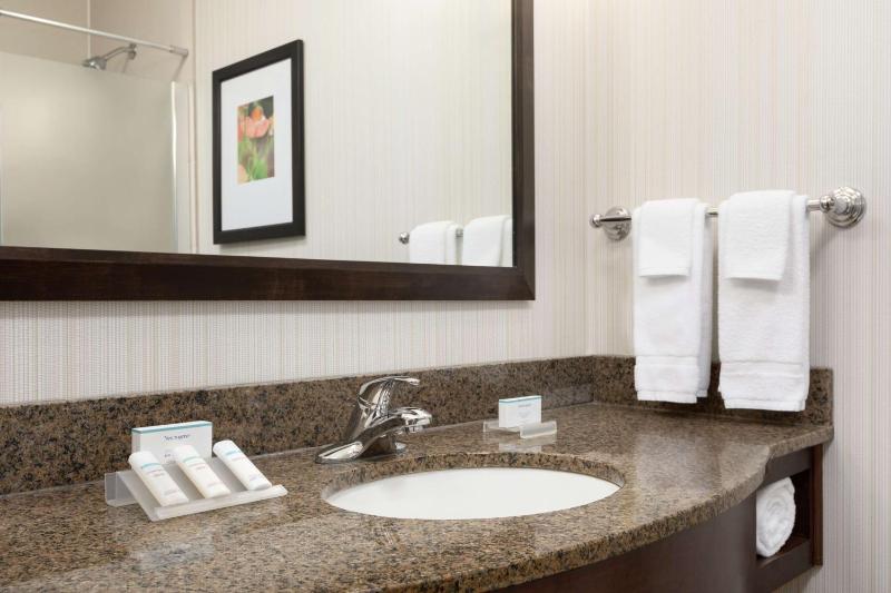 King Room image 3