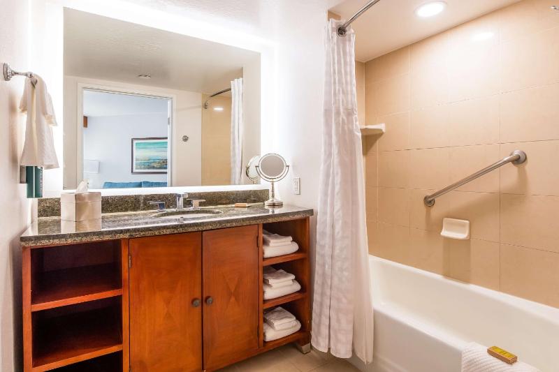 King Junior Suite - Non-Smoking image 2